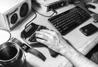 1999年NBA经典对决：湖人VS马刺巅峰之战回顾